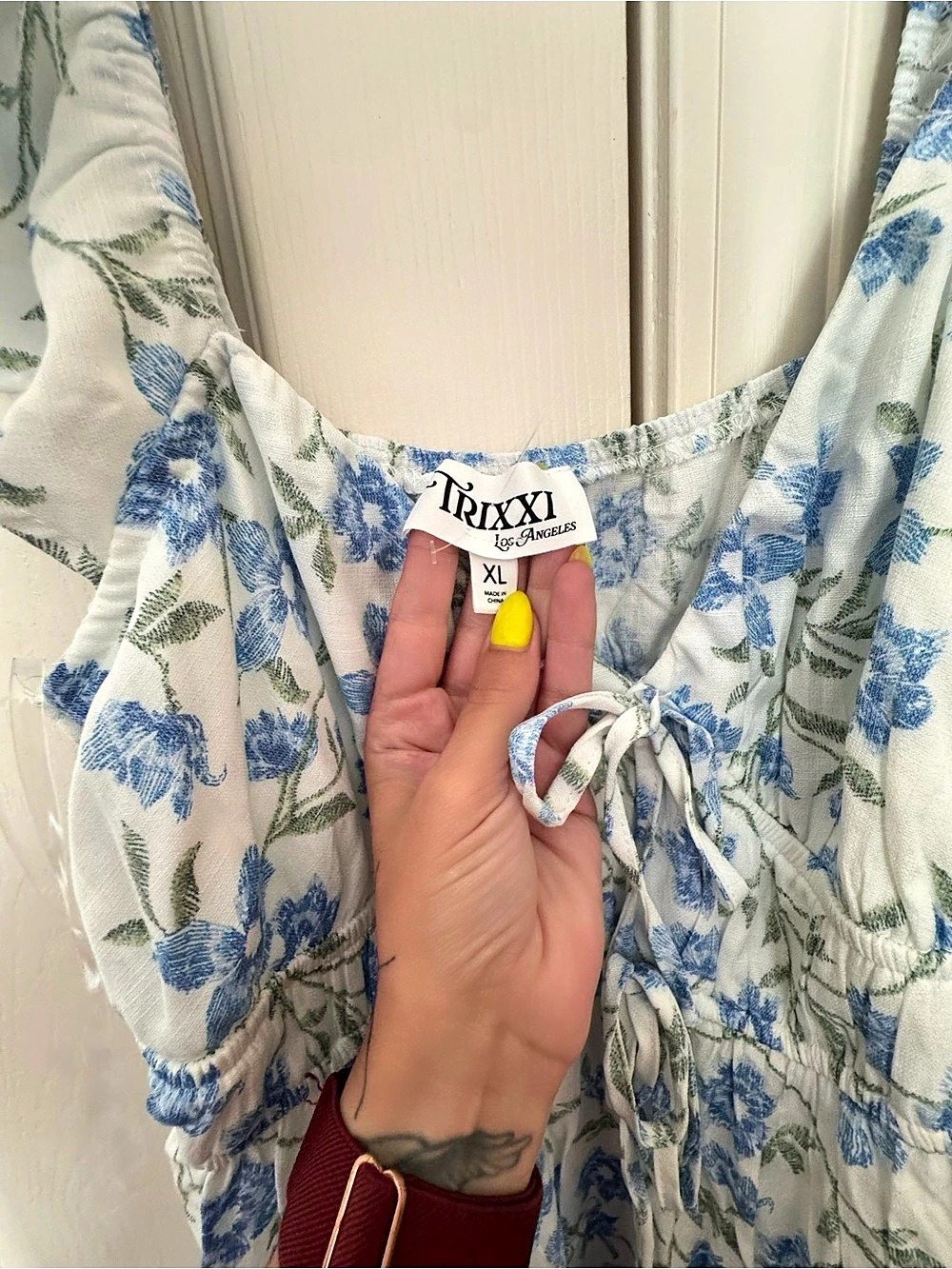 TRIXXI Floral Maxi Dress in White & Blue Size XL NWT - Picture 3 of 5